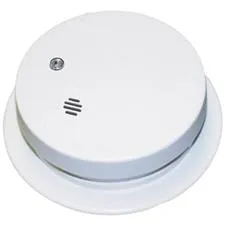 Smoke Detector, Battery Operated w/ 9V Battery 